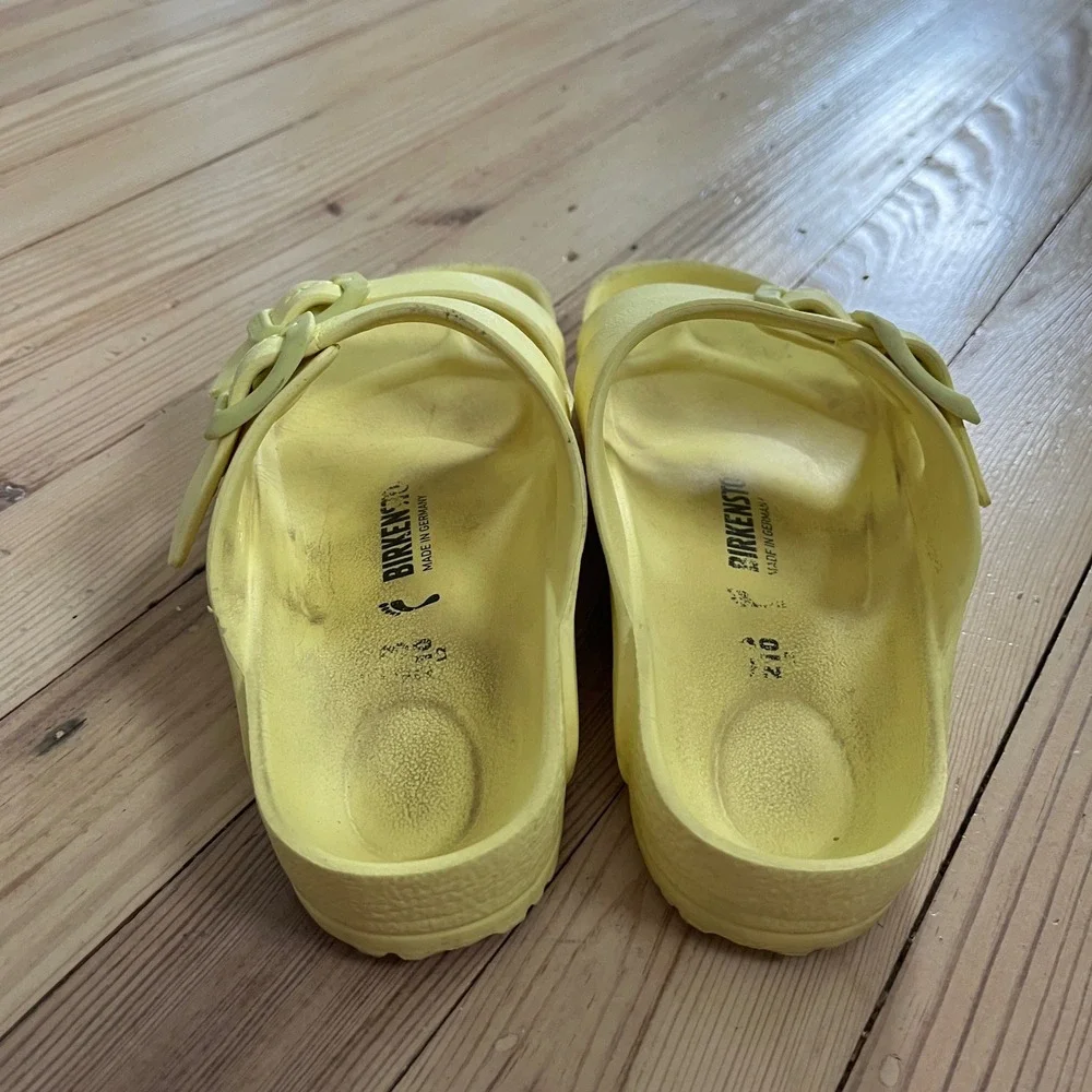 Birkenstock Arizona EVA Sandals Kids Size 33 US 2 Yellow slipon Waterproof Slide
